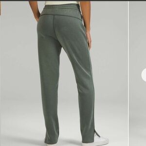 EUC Lululemon Brushed Softstreme Split-Hem High-Rise Pants in Smoked Spruce